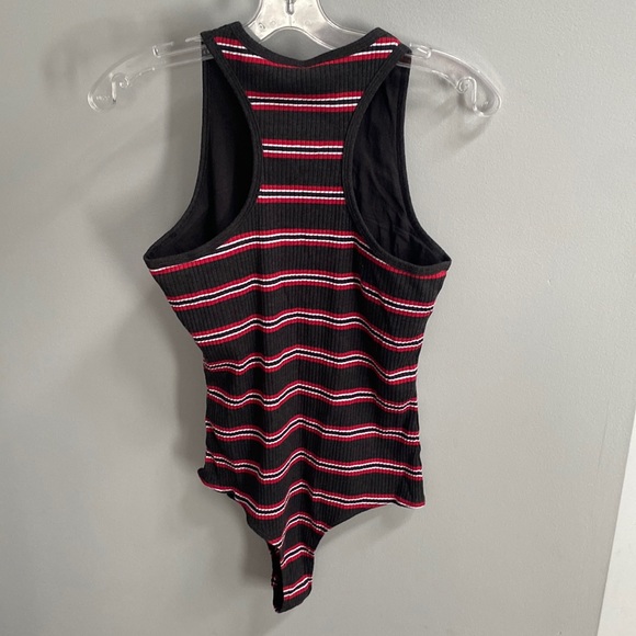 HOLLISTER Women’s RacerBack Ribbed Striped Bodysuit Size L - Picture 8 of 8